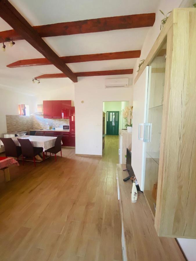 Apartmani Janja Стариград-Пакленица Экстерьер фото