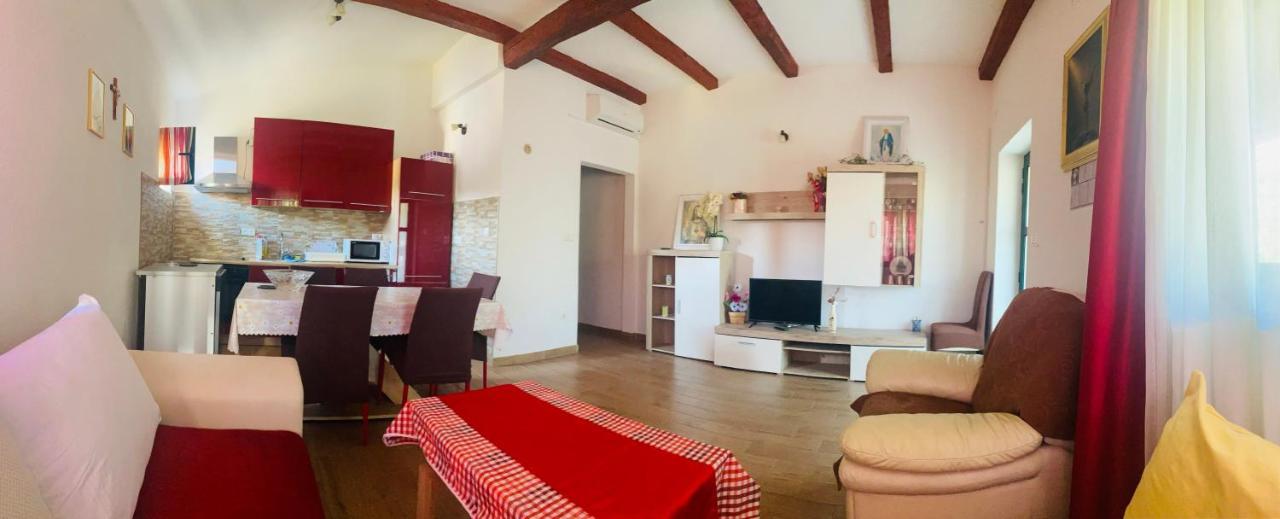 Apartmani Janja Стариград-Пакленица Экстерьер фото